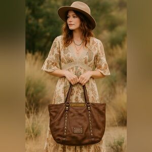Patricia Nash Benvenuto Tote Distressed Brown Leather Bag Purse Brass Detail